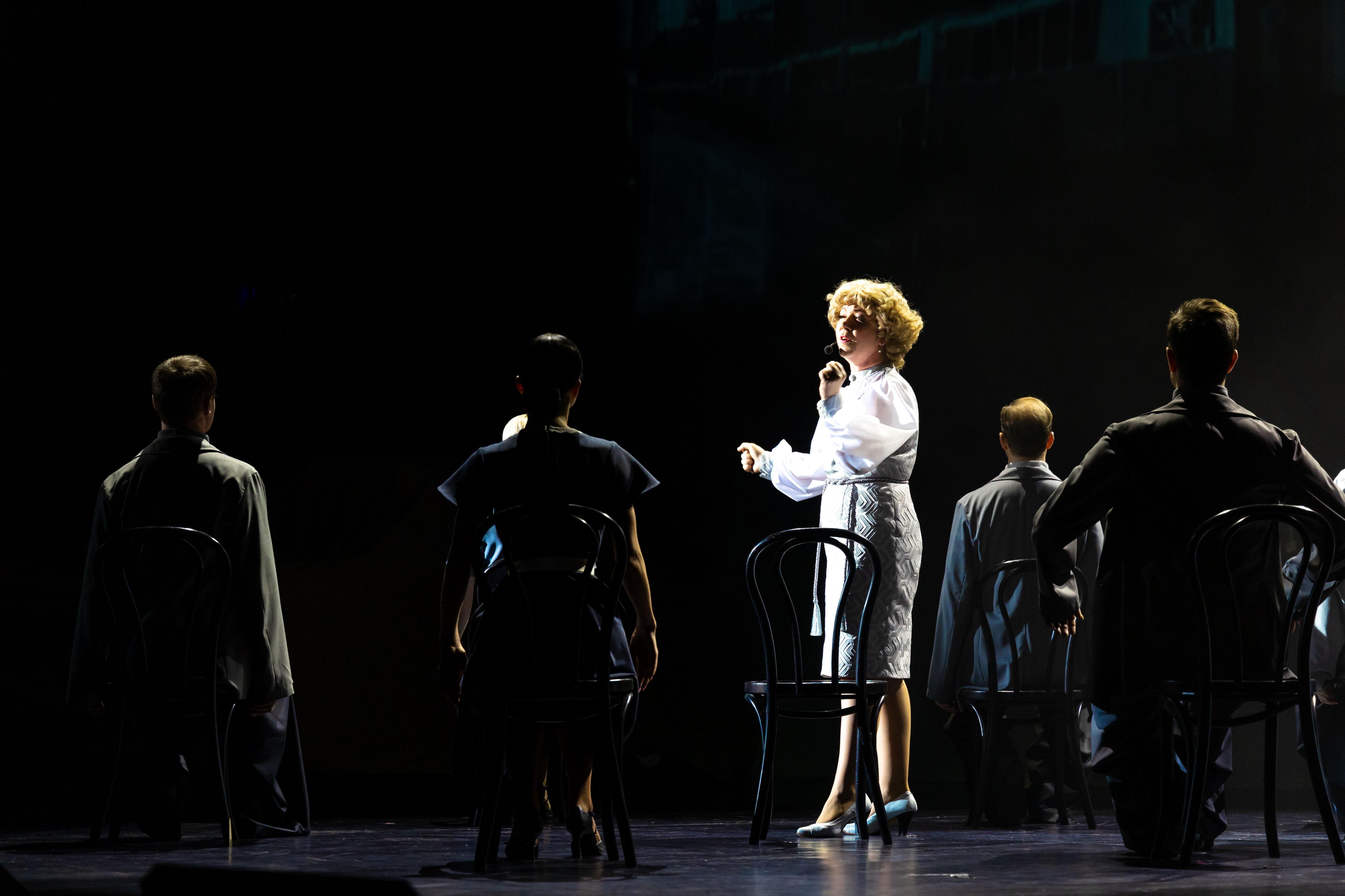 дворец искусств премьера краснодар. дворец искусств премьера краснодар. спектакль формула любви. формула любви спектакль тамбов. театр фантомас шоу краснодар.