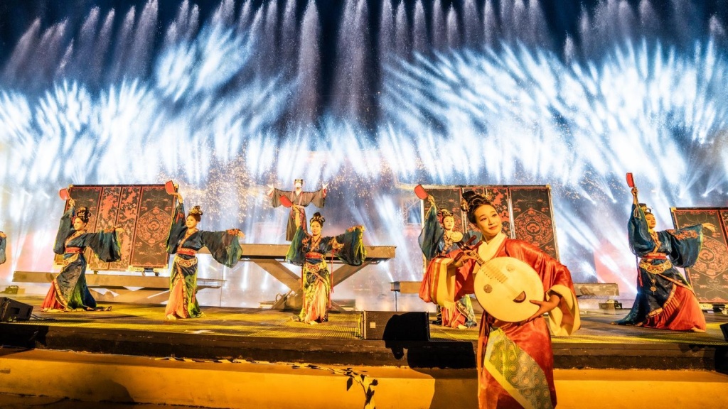 Иммерсивный 2 Дуцзянъянь.jpg Иммерсивный 2 Дуцзянъянь.jpg