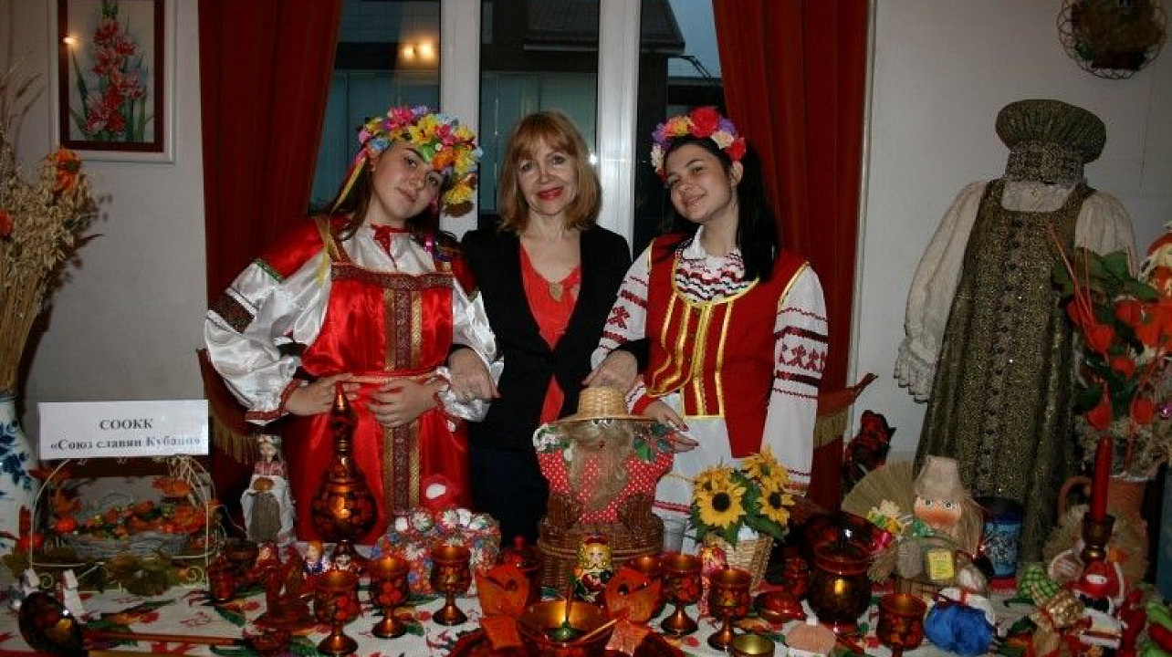 Юбилейный фестиваль национальных культур прошёл в Краснодаре (13).JPG