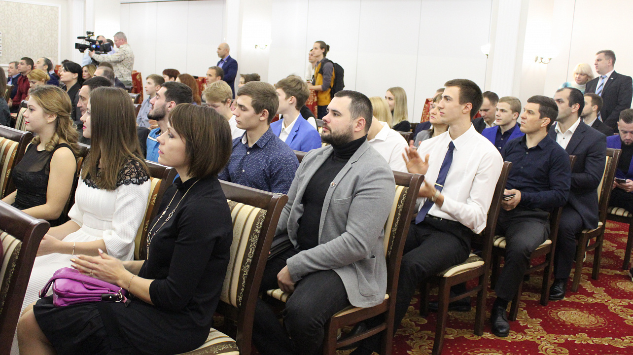 Спортивные итоги года подвели в Краснодаре. Атлетов и тренеров поблагодарил за достижения и поздравил с наступающим 2018 годом мэр Евгений Первышов. Часть 1.