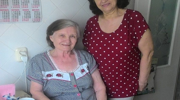 В Прикубанском округе с 90-летием поздравили жительницу Гагаринского микрорайона