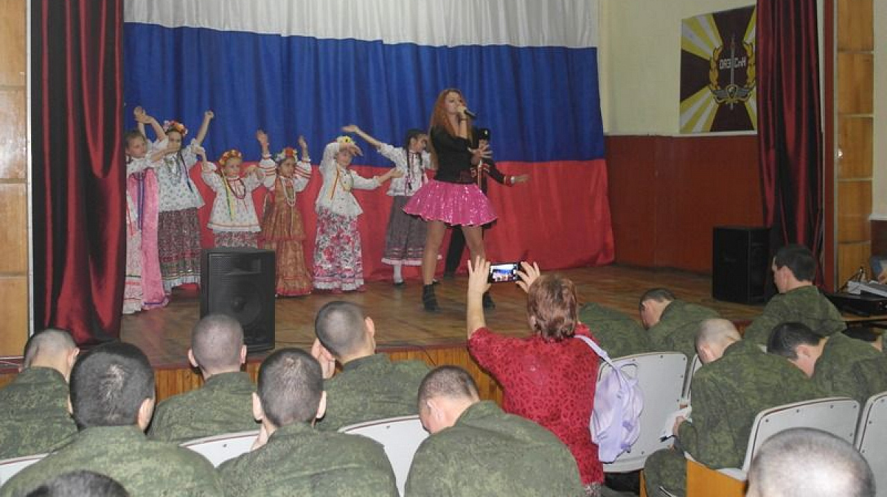 В Центральном округе прошла акция «Материнская забота: напиши письмо маме»