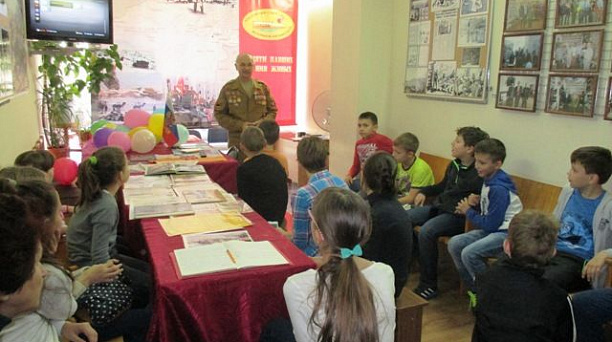 Сегодня в музее Боевой Славы прошла экскурсия для школьников