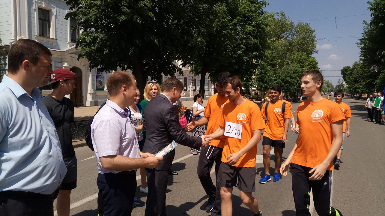 В Краснодаре прошла Всекубанская эстафета «Спортсмены Кубани — в ознаменование Победы в Великой Отечественной войне 1941–1945 годов»