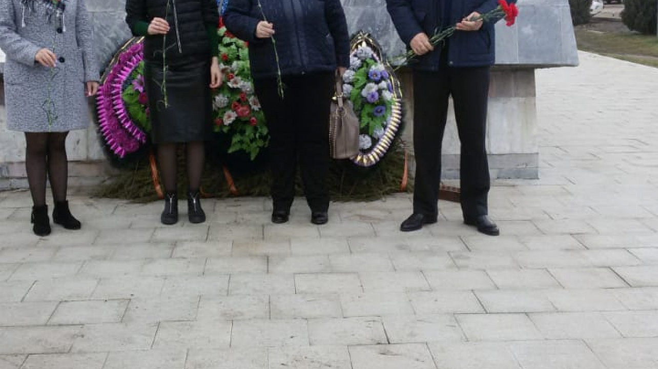 В Прикубанском округе у всех памятников героям Великой Отечественной войны прошли памятные мероприятия и возложение цветов