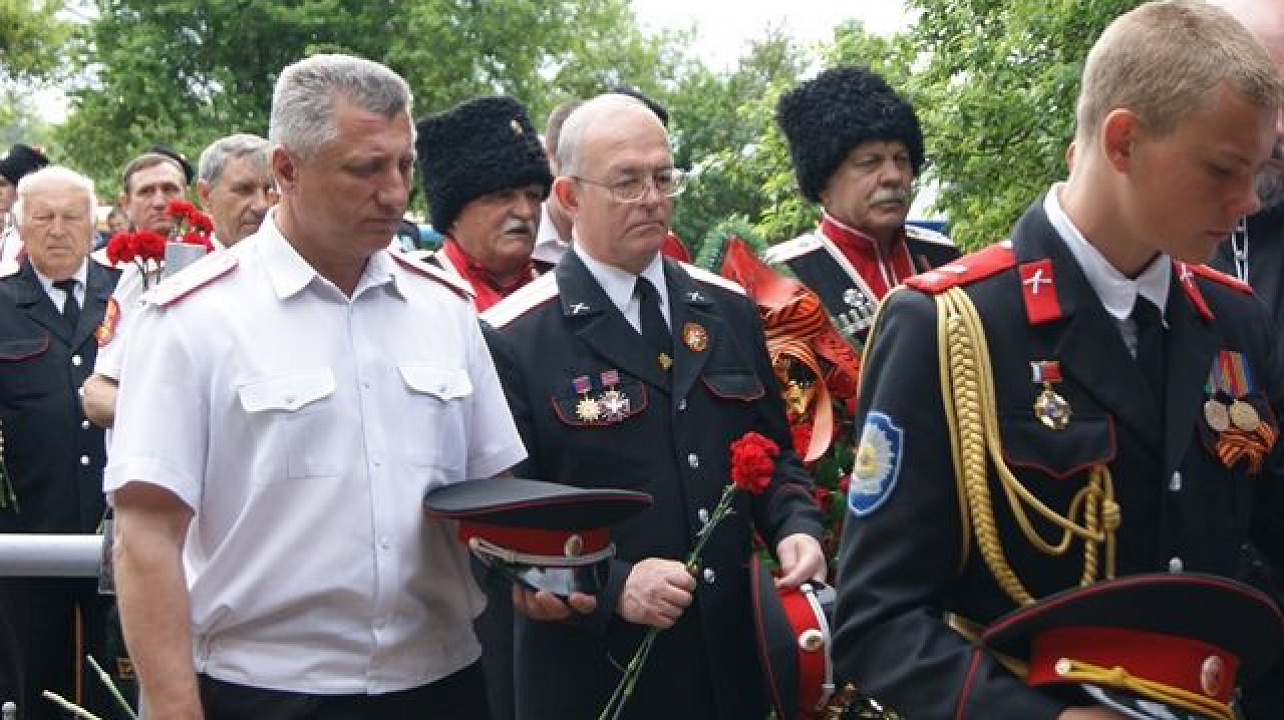 Казаки Екатеринодарского районного казачьего общества приняли участие в Тиховских поминовениях