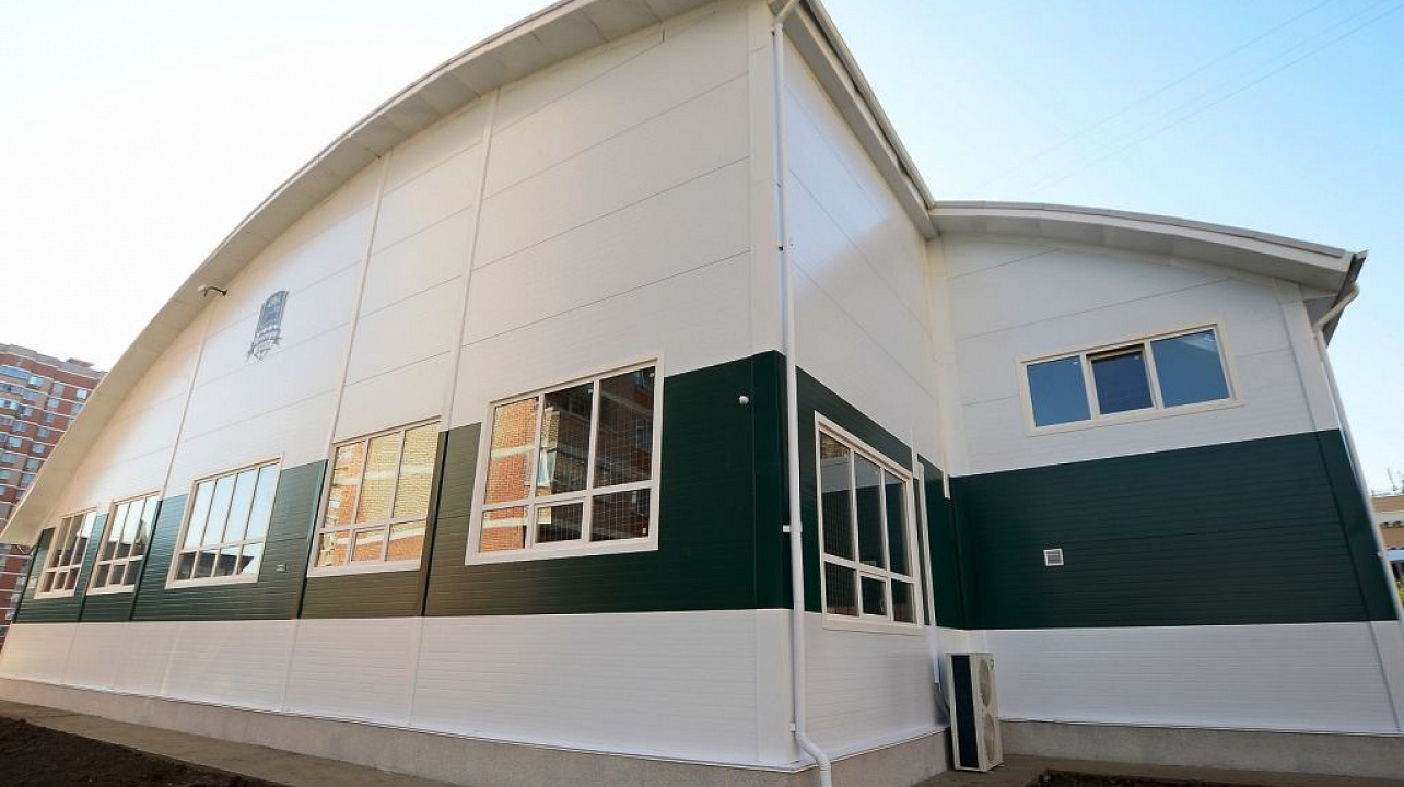 В Западном округе открылся новый футбольный манеж Академии ФК «Краснодар».