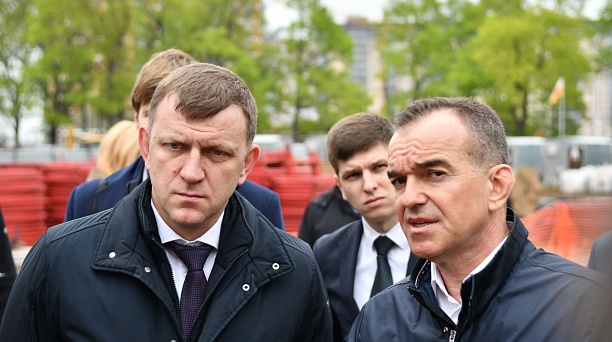 Евгений Наумов: Одномоментно мы строим 65 соцобъектов, ещё 50 проектируем