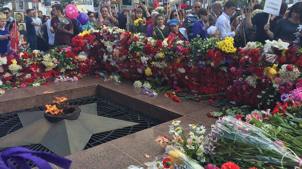 Молодежный Совет Западного округа принял участие в праздничных мероприятиях посвящённых Дню Победы