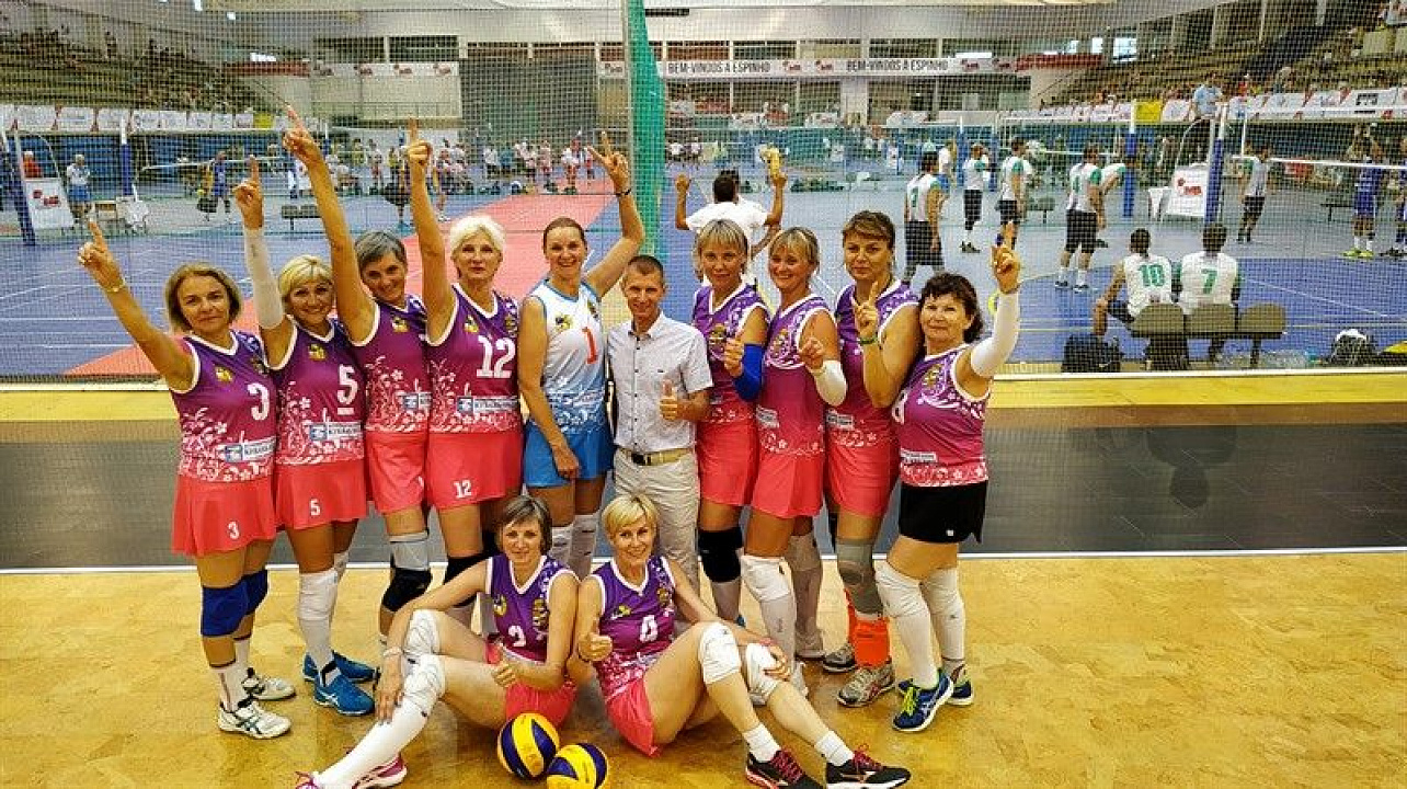 Краснодарская женская ветеранская команда «ВИКТОРиЯ» 50+ стала чемпионом мира.jpg