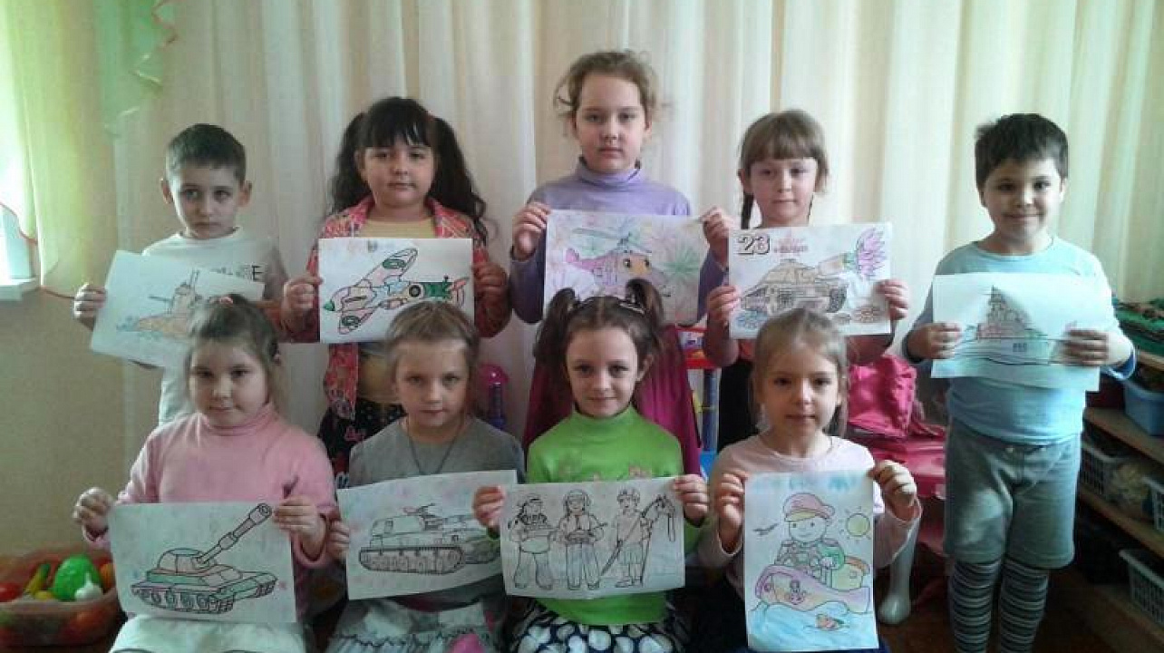 В детском саду № 61 прошло занятие «Знакомство с военной техникой»