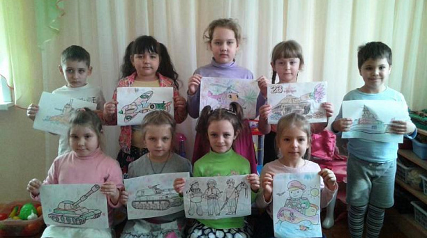 В детском саду № 61 прошло занятие «Знакомство с военной техникой»