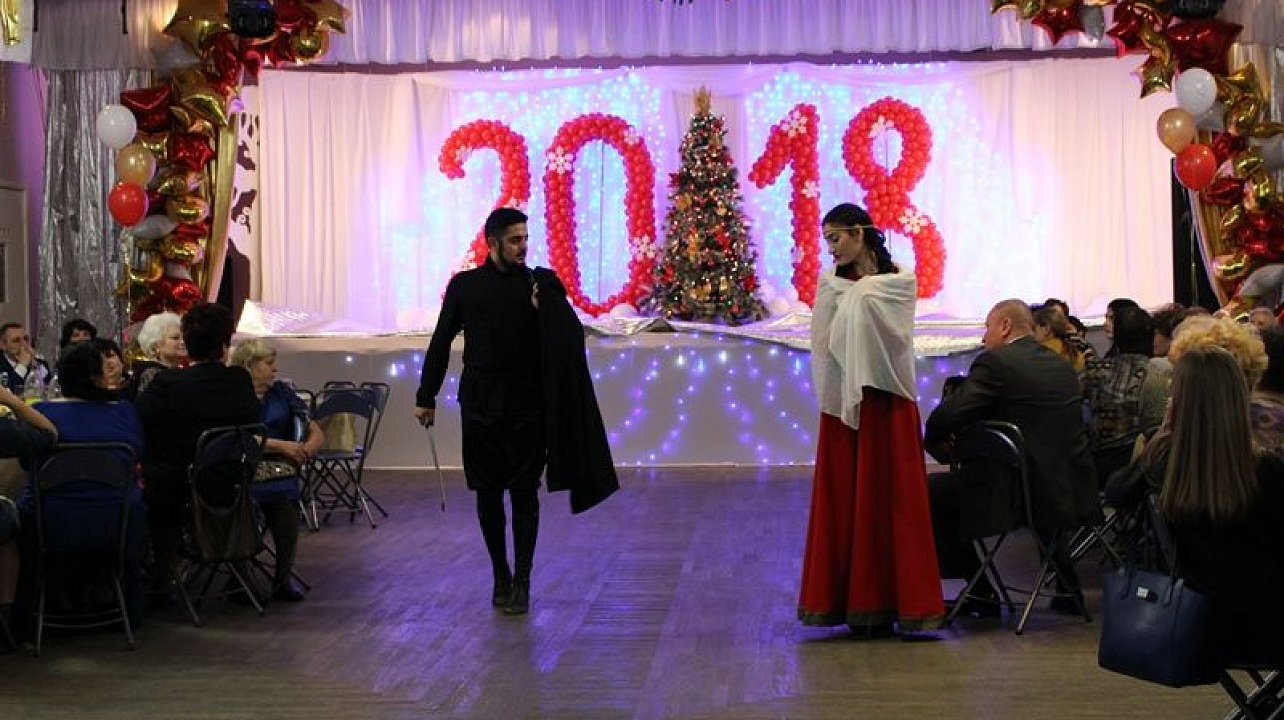 В Центральном округе состоялся  традиционный новогодний бал общественности