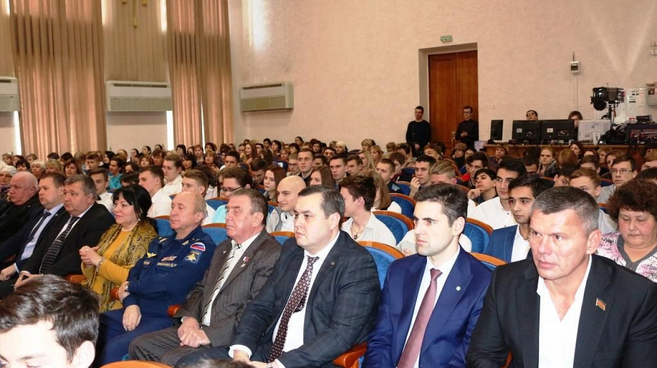 В Прикубанском округе торжественно открылся месячник патриотической работы