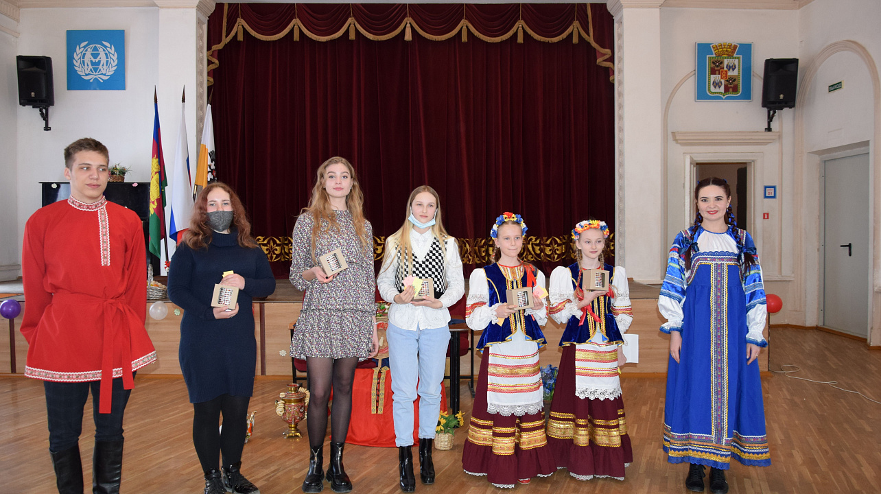 В Общественно-информационном центре города Краснодара отпраздновали Масленицу (5).JPG