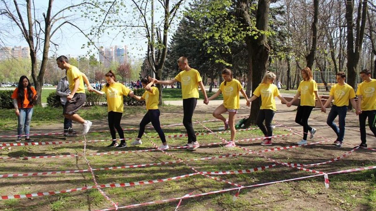 В Центральном округе прошел молодежный фестиваль «Свежий ветер»