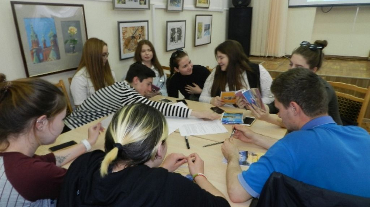 В библиотеке им.Н. А. Некрасова прошла деловая игра «Экология и бизнес»