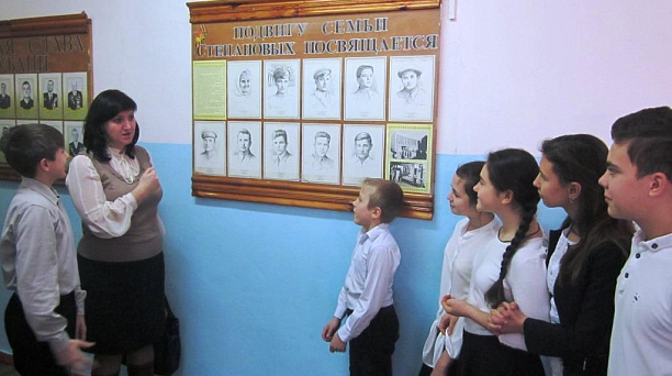 Учащиеся школы №67 посетили музей-мемориал семьи Степановых