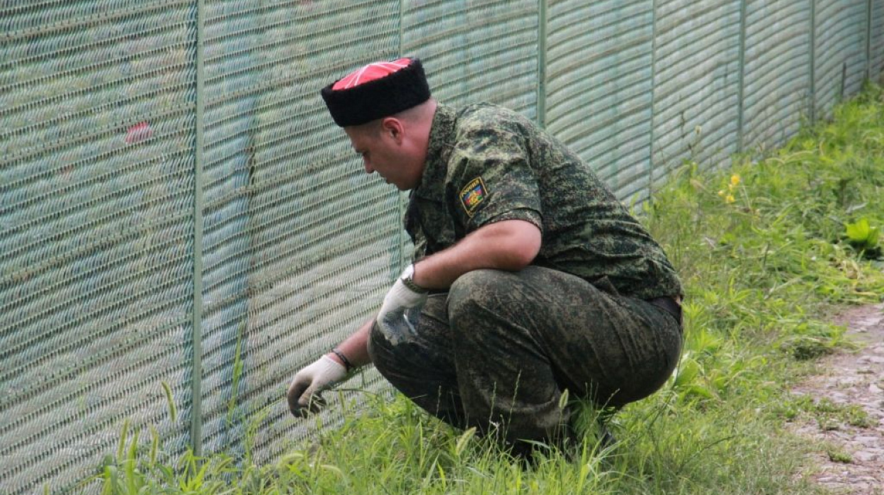 Казаки приняли участие в благоустройстве Краснодара