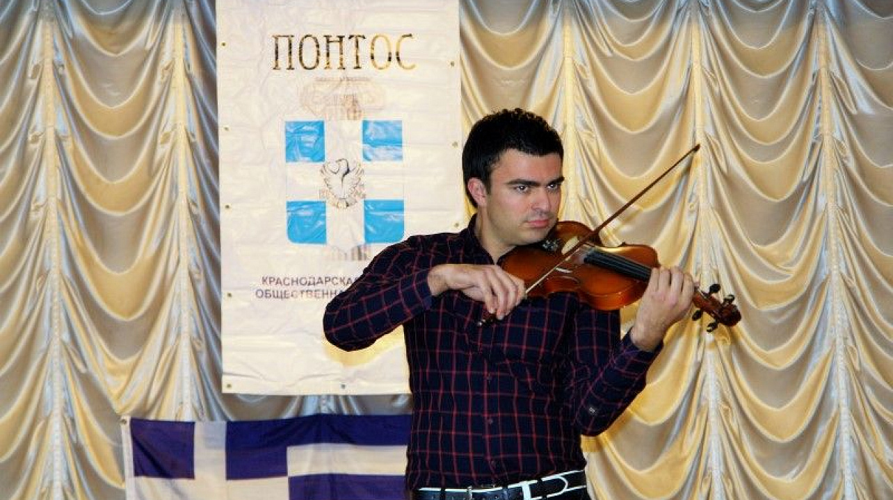 Городская организация греков отметила День «Охи» (4).JPG