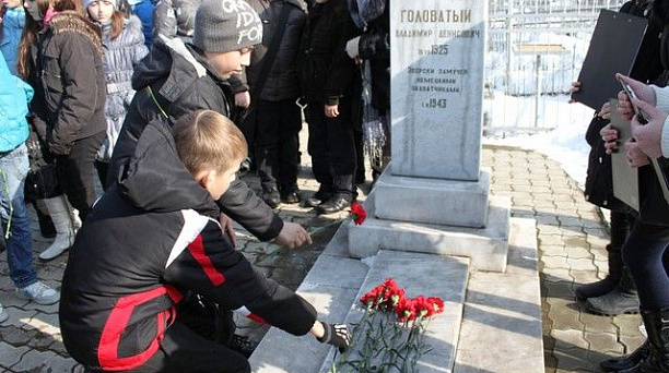 Митинг-реквием памяти Володи Головатого прошел для учащихся школ Западного округа