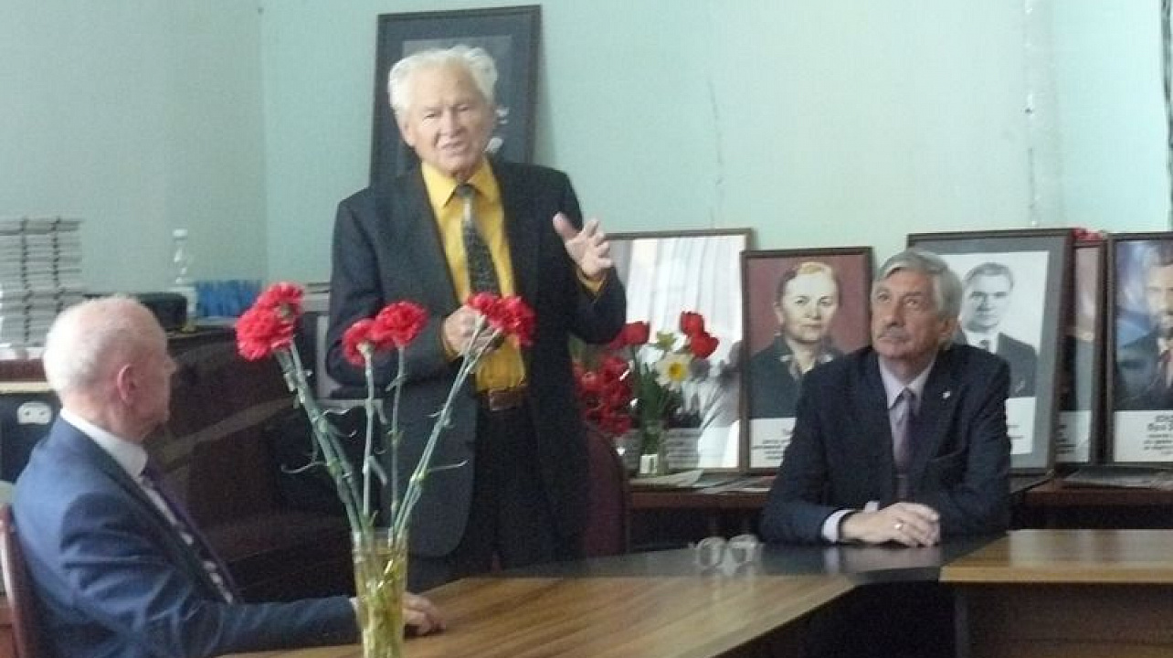 В музее космонавтики прошел Брейн-ринг для школьников.jpg