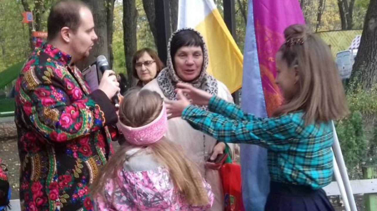 В Чистяковской роще состоялся праздник, посвященный Дню народного единства