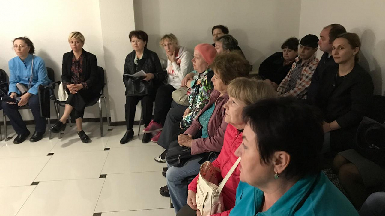 Глава Прикубанского округа Александр Журавлев обсудил проблемные вопросы с жителями «Музыкального» микрорайона