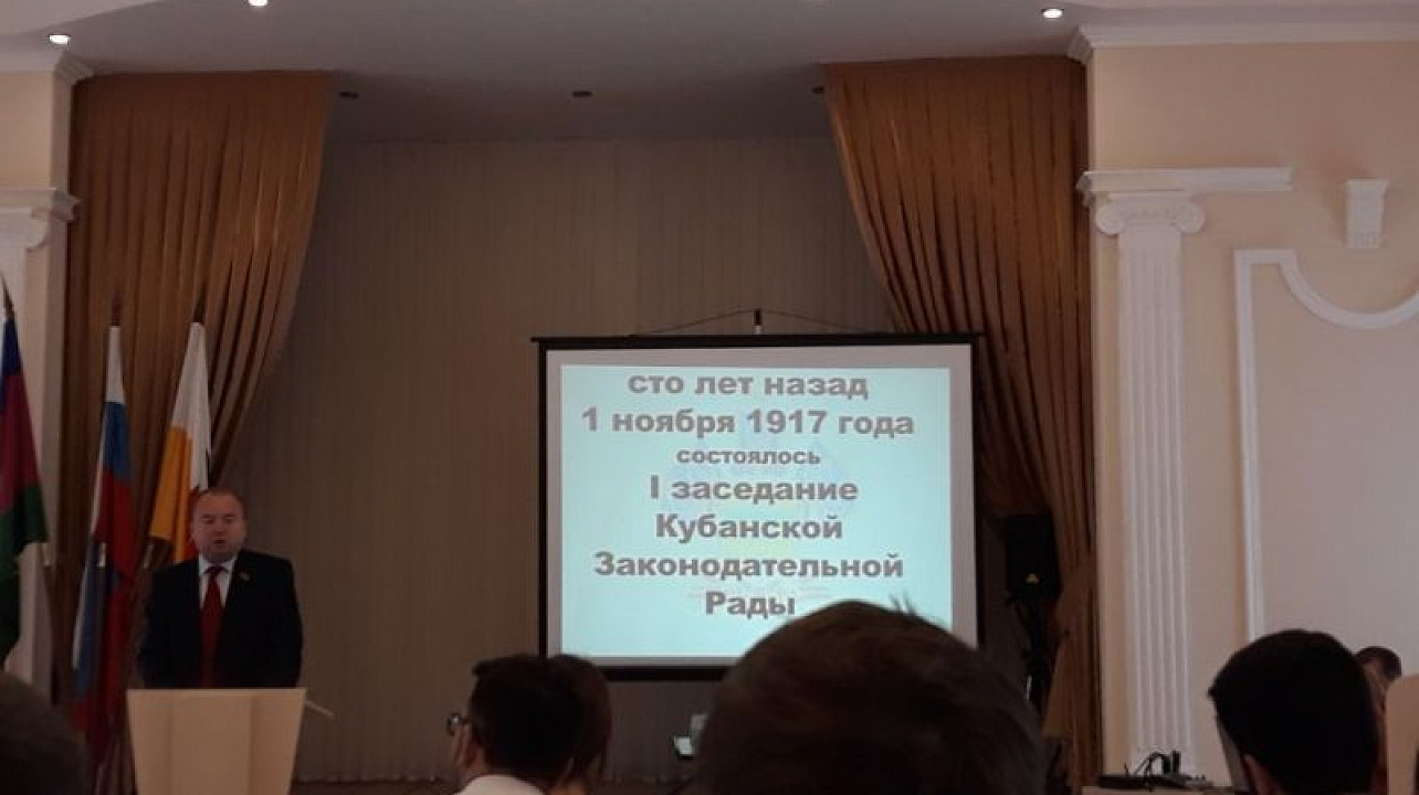 Ученикам Центрального округа рассказали законотворческой деятельности