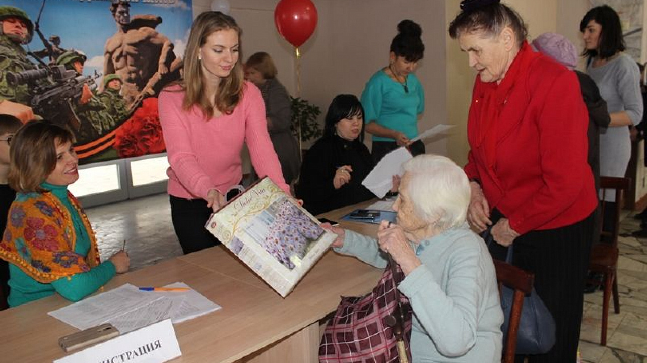В Центральном округе прошел торжественный прием блокадников и защитников Ленинграда