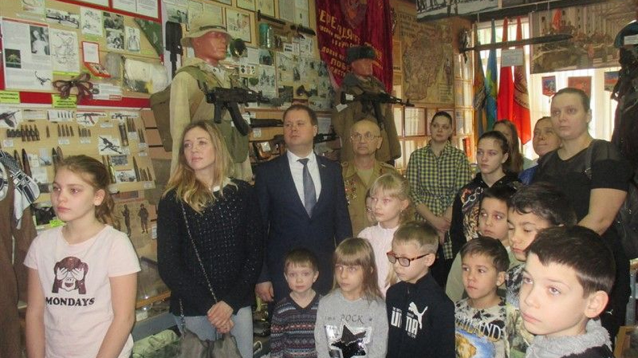 В музее боевой славы Прикубанского отделения РСВА прошла экскурсия для многодетных семей.jpg