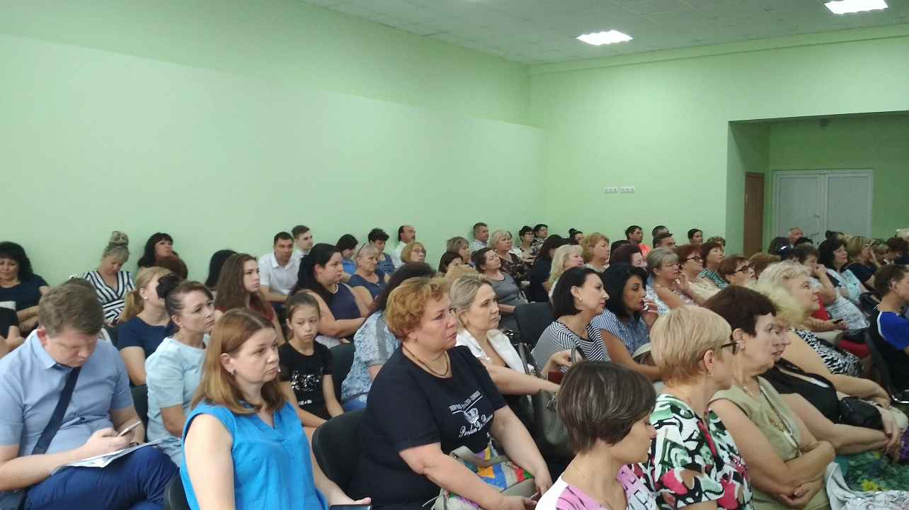 В Комсомольском микрорайоне прошла встреча с жителями