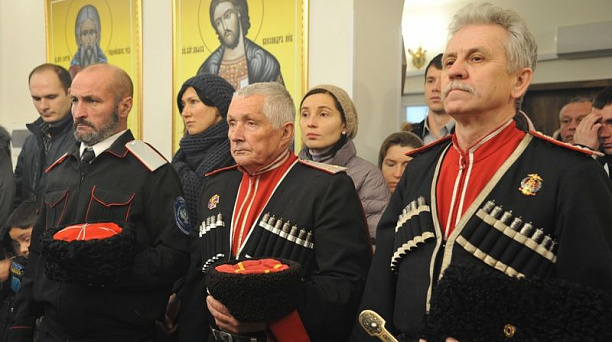 Владыко Исидор служил в храме Всех Святых