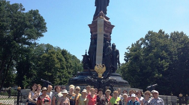 Актив ТОС Гагаринского микрорайона побывал с экскурсией по памятным местам кубанской столицы