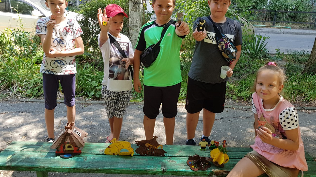 На детской летней площадке Западного округа состоялась игровая программ для детей