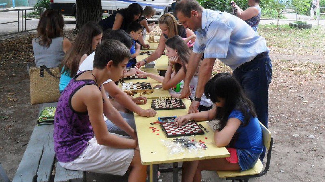 В Центральном округе проходят многочисленные шахматные турниры