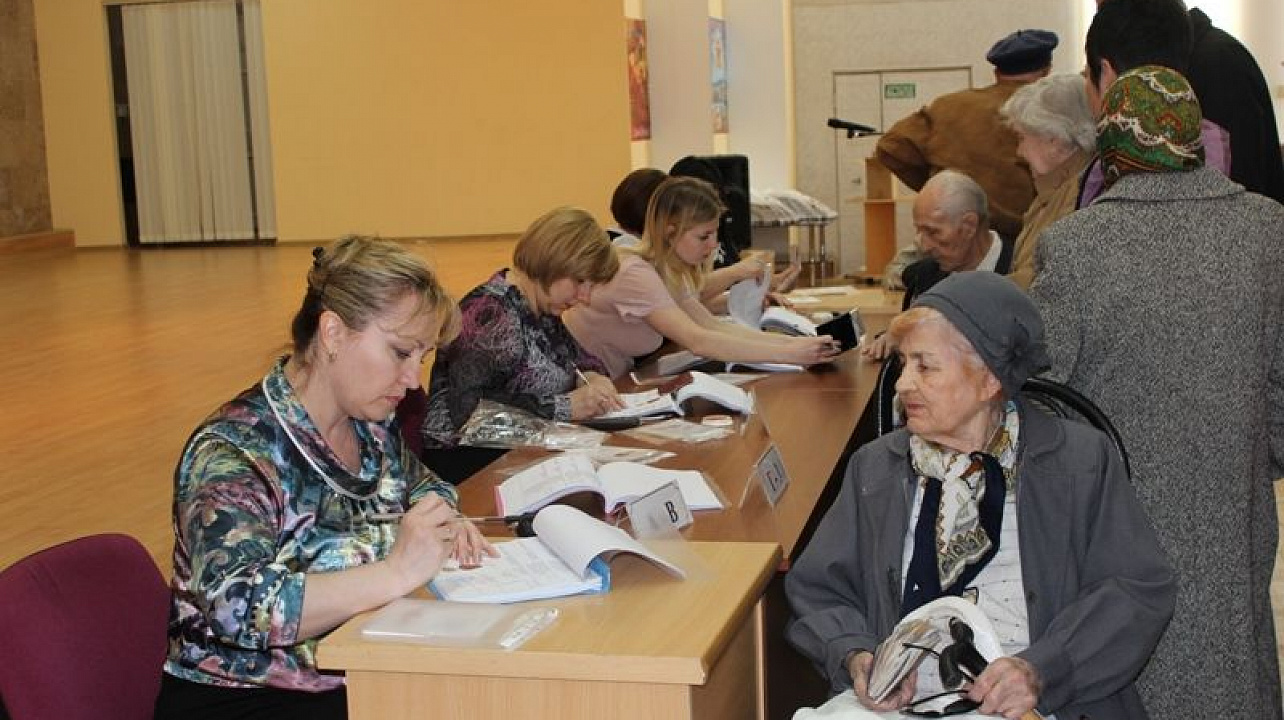 В Центральном округе вручено порядка 850 юбилейных медалей ветеранам Великой Отечественной войны