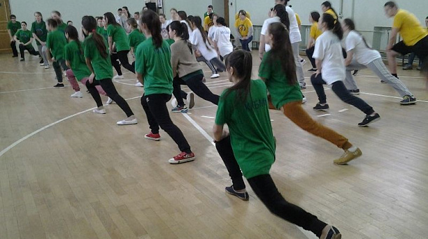 В Центральном округе прошел спортивный праздник «Тропа здоровья!»