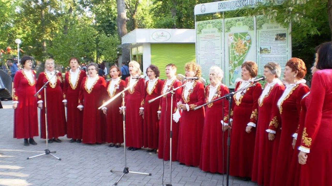 В парке культуры и отдыха Западного округа прошли праздничные мероприятия, посвящённые Дню Победы