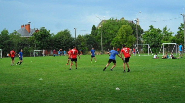 В Центральном округе состоялся 1-й этап летнего турнира по футболу