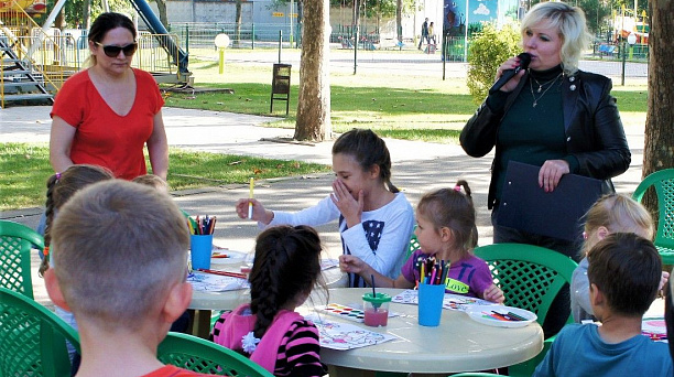 В Парке Победы состоялось тематическое мероприятие «Узнай сам и другим расскажи»