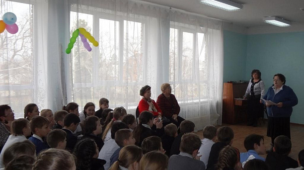 Участники трудового фронта Великой Отечественной провели урок мужества с учащимися школы №94