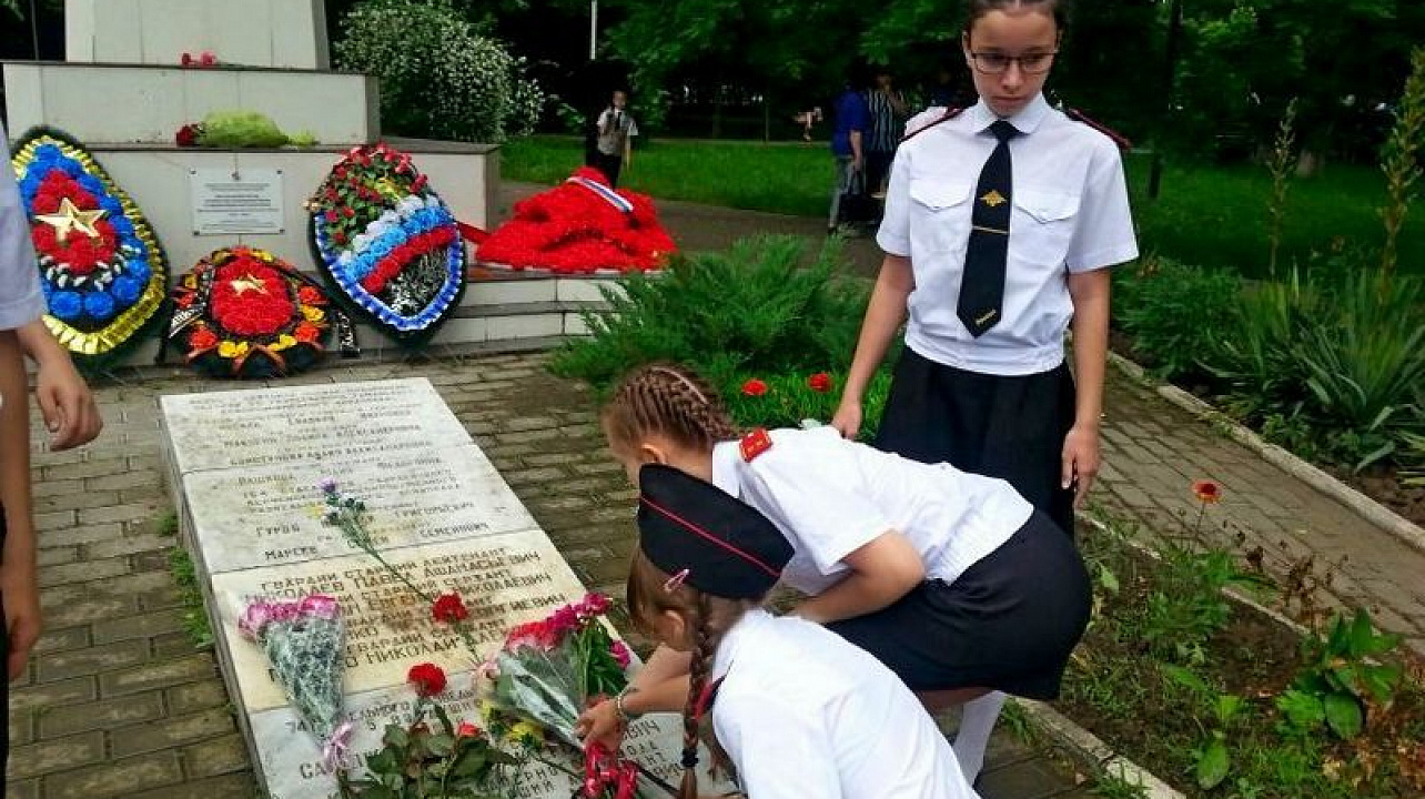 Казачата вспомнили о героях войны