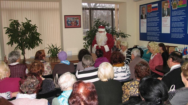 Прикубанские общественники изучили новогодние обычаи Екатеринодара