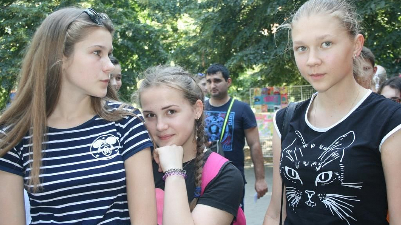В Прикубанском округе прошла акция ко Дню молодежи и Всемирному дню борьбы с наркотиками