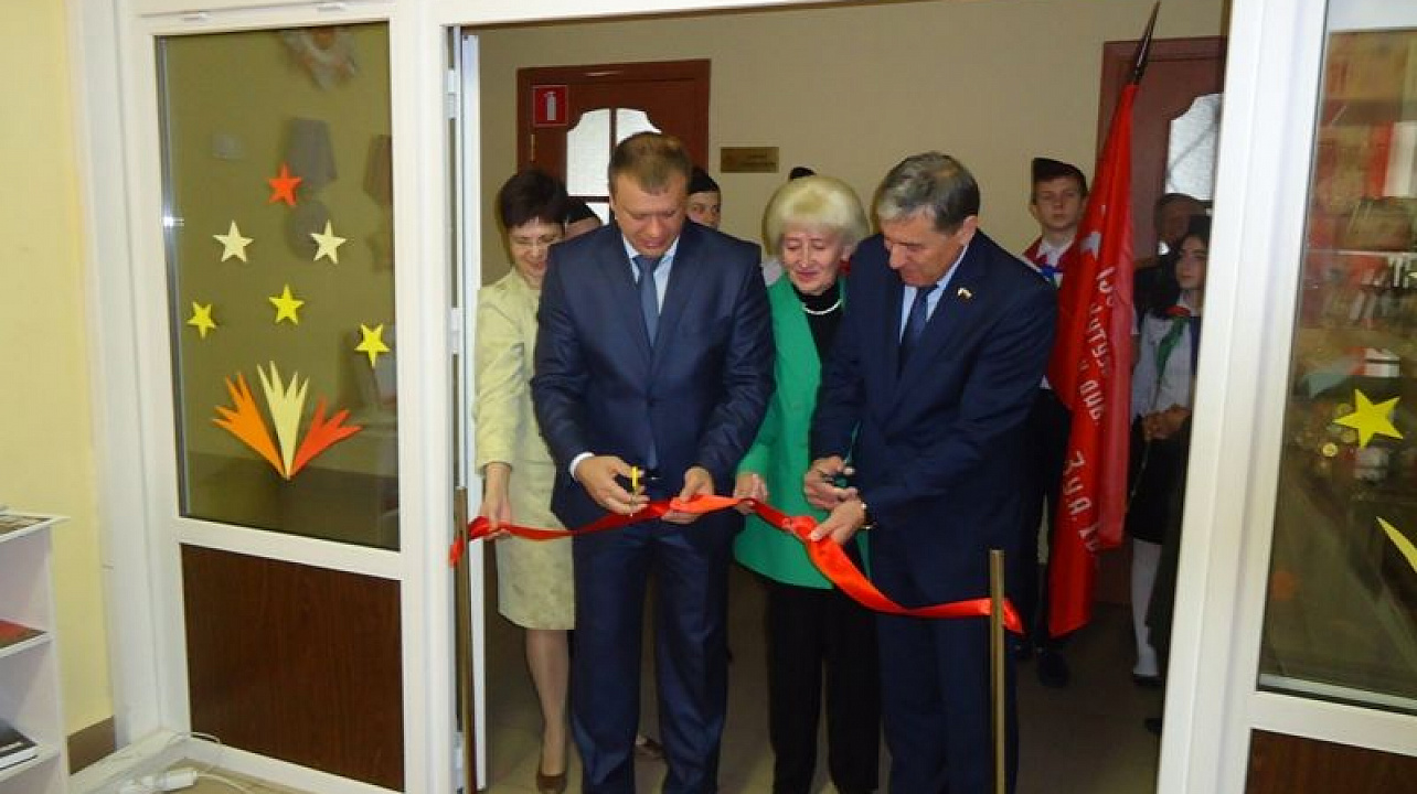 В школе № 101 появился Музей Боевой славы