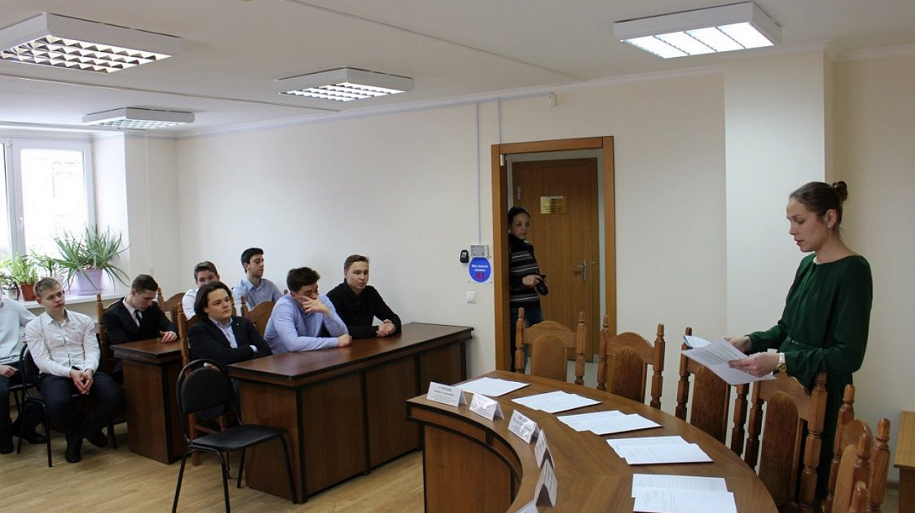 Школьники Западного округа приняли участие в уроке по избирательному праву