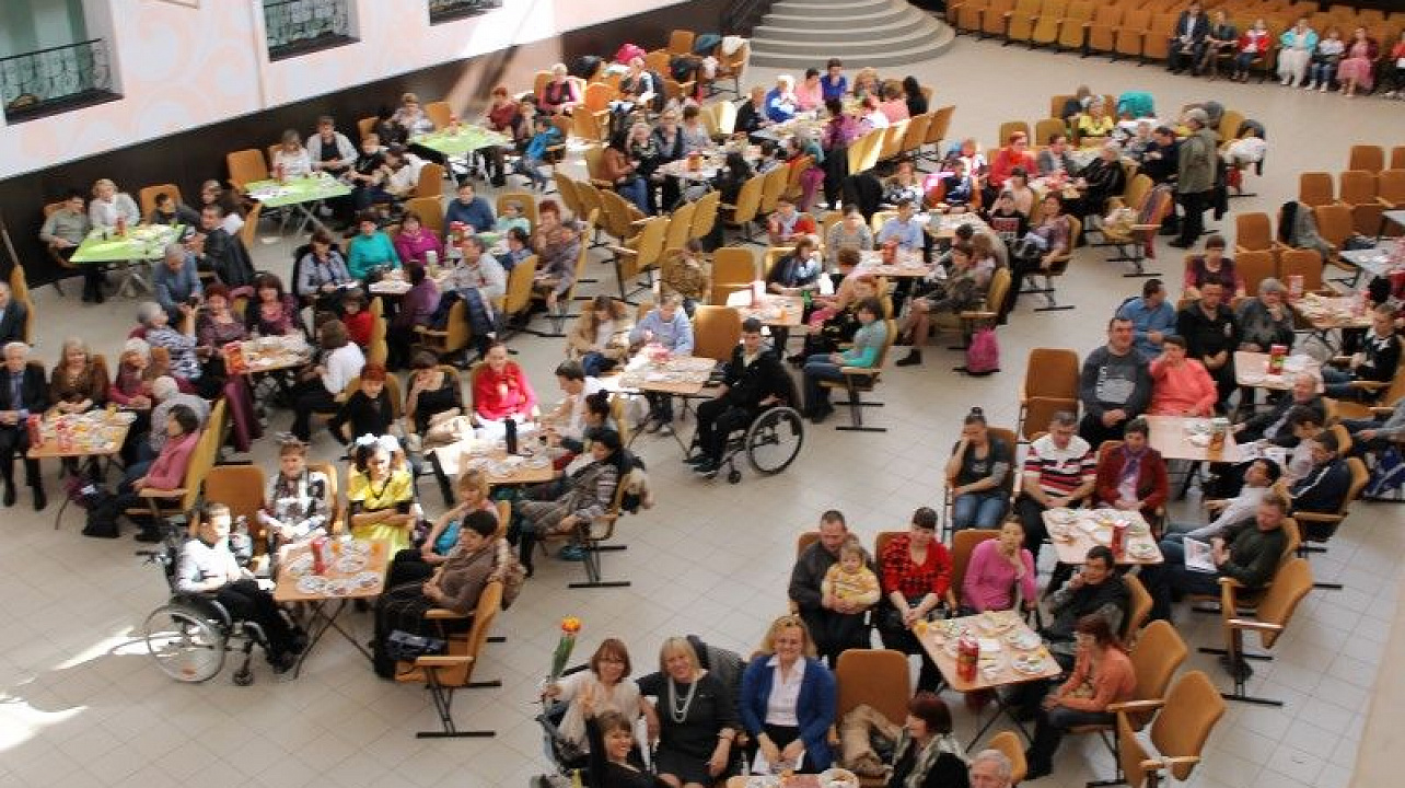 Весенний праздник прошел в Молодёжном центре (3).JPG