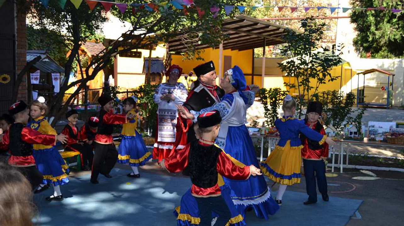 В детском  саду № 38 открылся импровизированный казачий курень