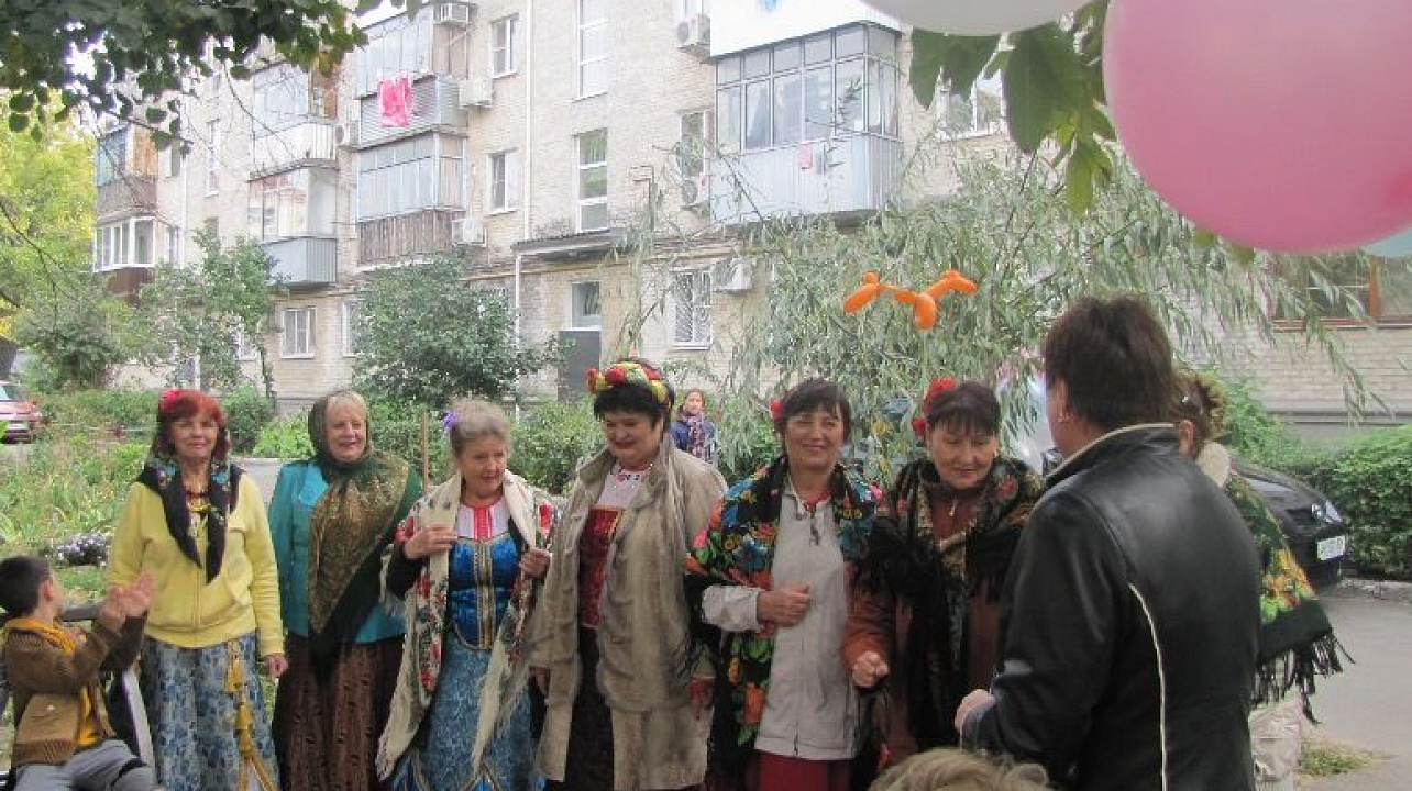 В Центральном округе отметили 50-летний юбилей дома